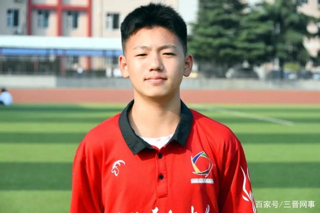 因凡蒂诺晒与印尼足协主席托希尔合照