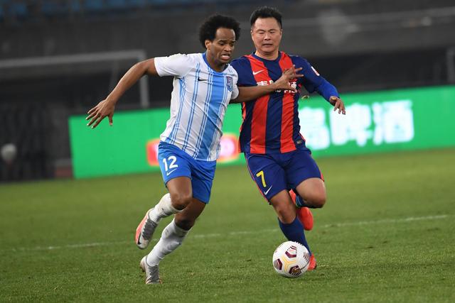 塔图姆压哨绝杀绿军险胜猛龙 雄鹿遭误判输球