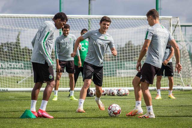 江苏肯帝亚上调19岁小将 国内球员注册达16人